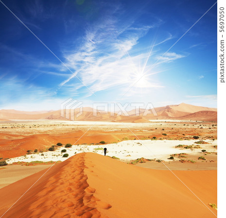 Desert Desert 5697050