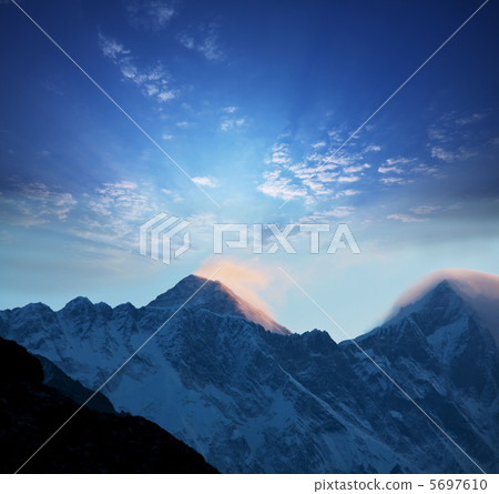 Everest Everest 5697610