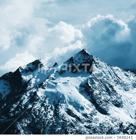 Beautiful mountain Cordilleras 5698241