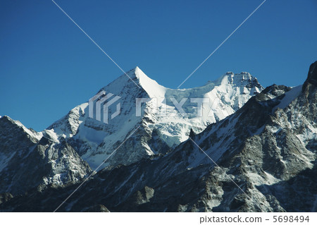 Himalayan mountain 5698494