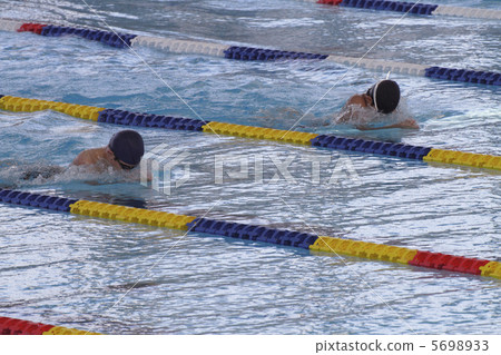 Breaststroke 5698933