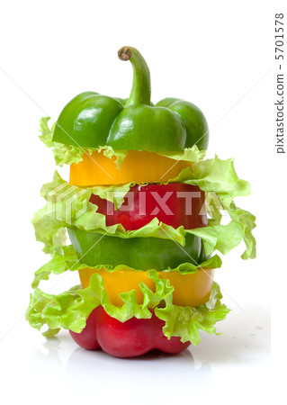 Mixed Bell Pepper with Lettuce 5701578