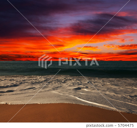 Sea on sunset Sea on sunset 5704475