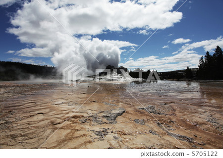 Geyser 5705122