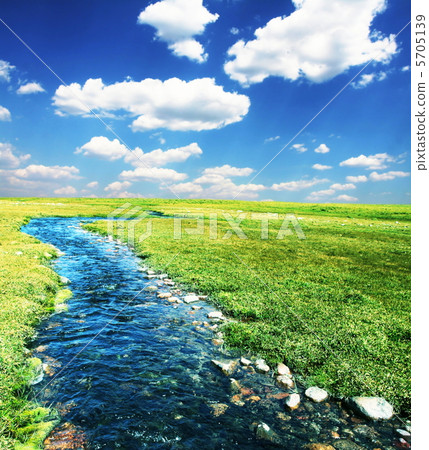 Creek Creek 5705139
