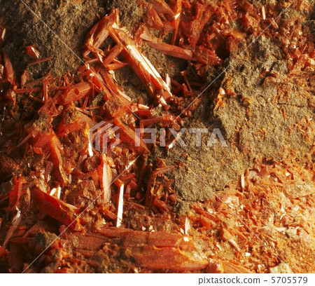 Red mineral 5705579