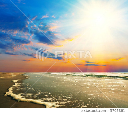 Sea at sunset 5705861