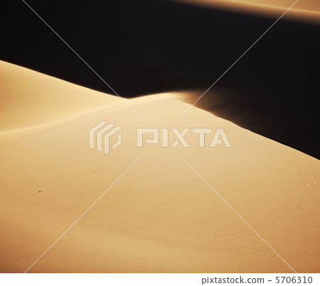 Dune 5706310