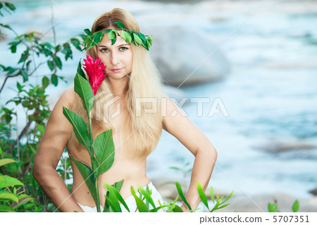 Forest nymph 5707351