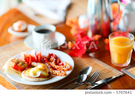 Delicious eggs served for breakfast Delicious eggs served for breakfast 5707641