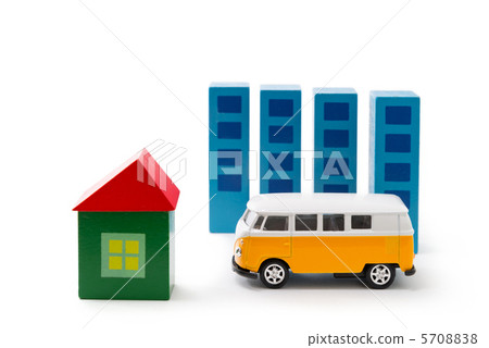 玩具車和城市景觀 玩具車和城市景觀 5708838
