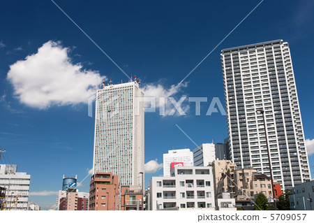 Ikebukuro Sunshine 60 5709057