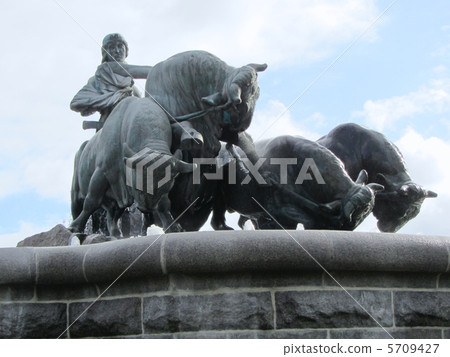 Gefion's fountain 5709427