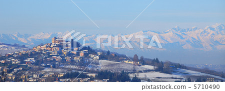Small town on the hill in Piedmont. Small town on the hill in Piedmont. 5710490
