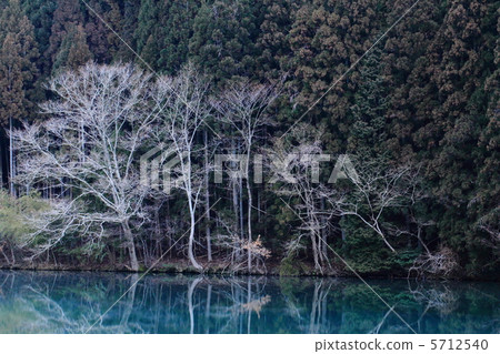 A view of a certain place in Sasayama in winter 5712540