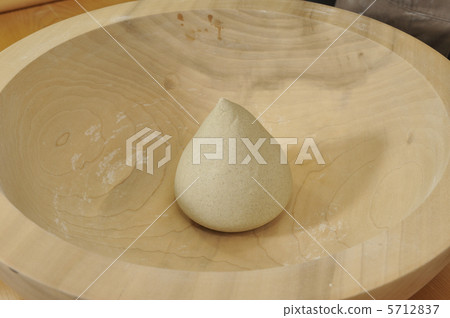 Hand-made soba 5712837