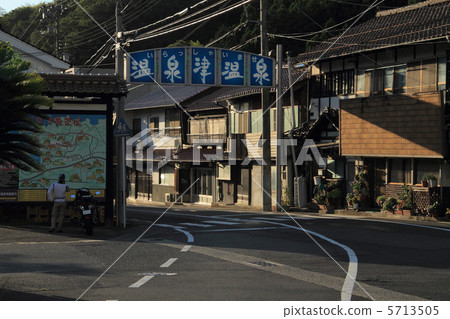 Hotzotsu station square Hotzotsu station square 5713505