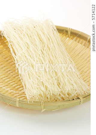 春雨 春雨 5714122