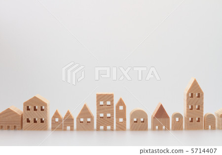 Building block house, white background 5714407