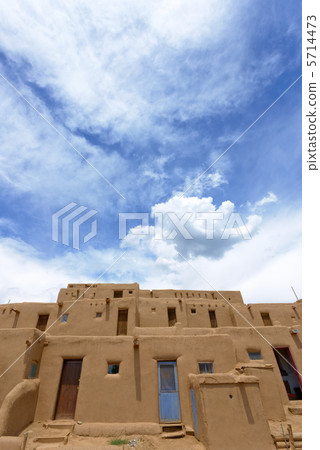 Adobe House Adobe House 5714473