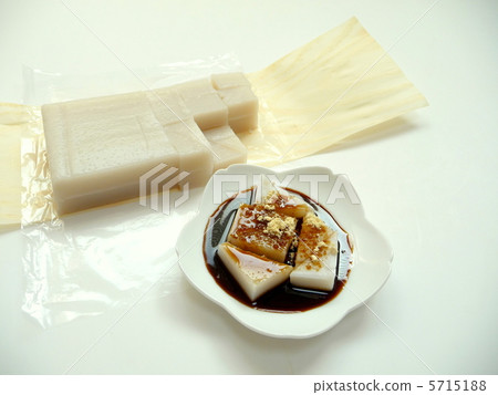 Kuro蛋糕富含黑松梅 5715188