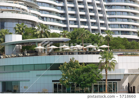 Luxury Accommodation in Dubai 5718660