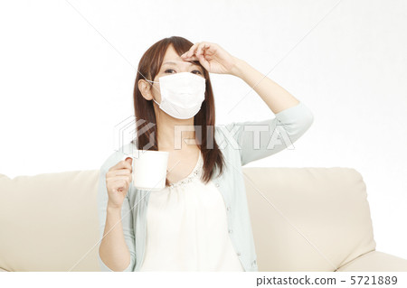 一個感冒的女人 一個感冒的女人 5721889