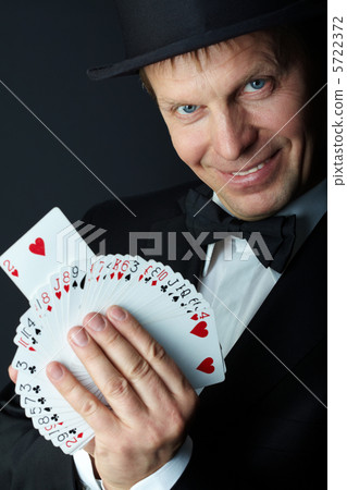 Card trick 5722372