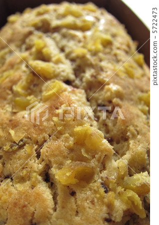 Delicious chestnuts handmade pound cake 5722473