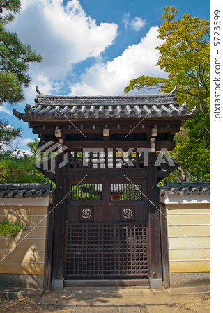 包頭寺高麗門 5723599