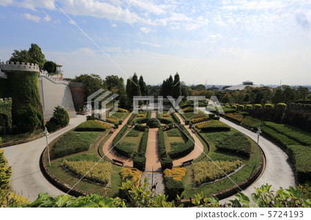 Well-formed garden Well-formed garden 5724193