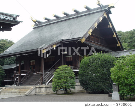 The main shrine of Yasukuni Shrine (Kurobe-north, Chiyoda Ward, Tokyo) 5738001