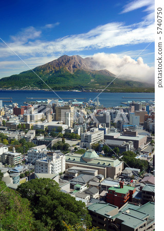 櫻島和鹿兒島市 5740750