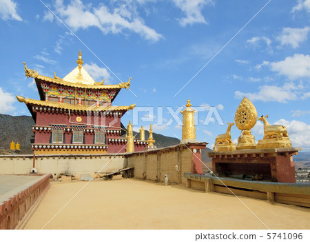 songzanlin tibetan monastery, shangri-la, china 5741096