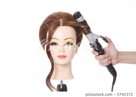 Hair arrangement Hair arrangement 5742372
