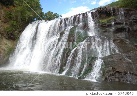 那須烏山市龍門瀑布 5743045