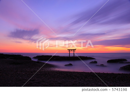 海岸 岩岸 海 5743198