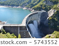 Dam 5743552