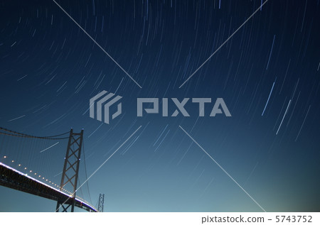 Akashi Kaikyo Bridge and the Starry Sky 5743752