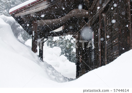 雪國 雪國 5744614