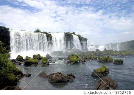 Iguazu Falls 5752766