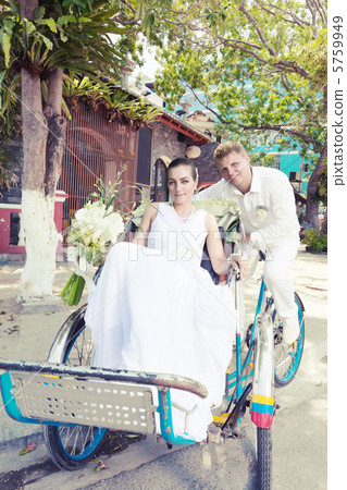 Bride and groom 5759949