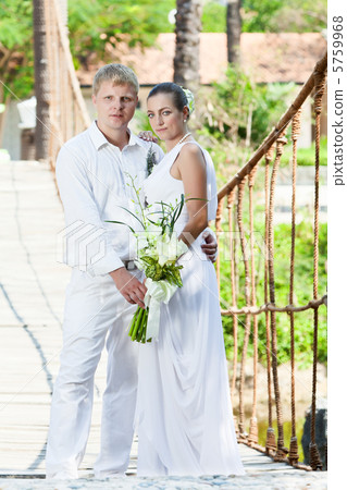 Bride and groom 5759968