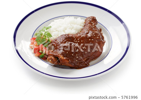 Chicken mele sauce 5761996