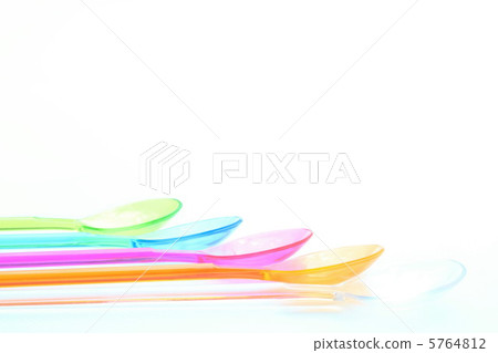 Plastic · Spoon 5764812