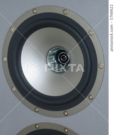 Speaker 5766622