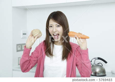 Women · Lifestyle 5769483