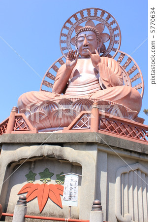 佛教寺廟的佛 佛教寺廟的佛 5770634