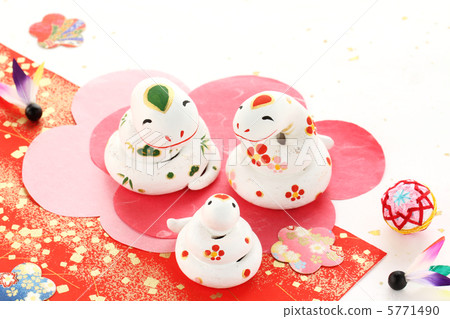 Shirami · Ornate family 01 5771490