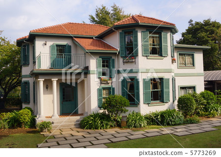 Bluff # 18 Building 5773269